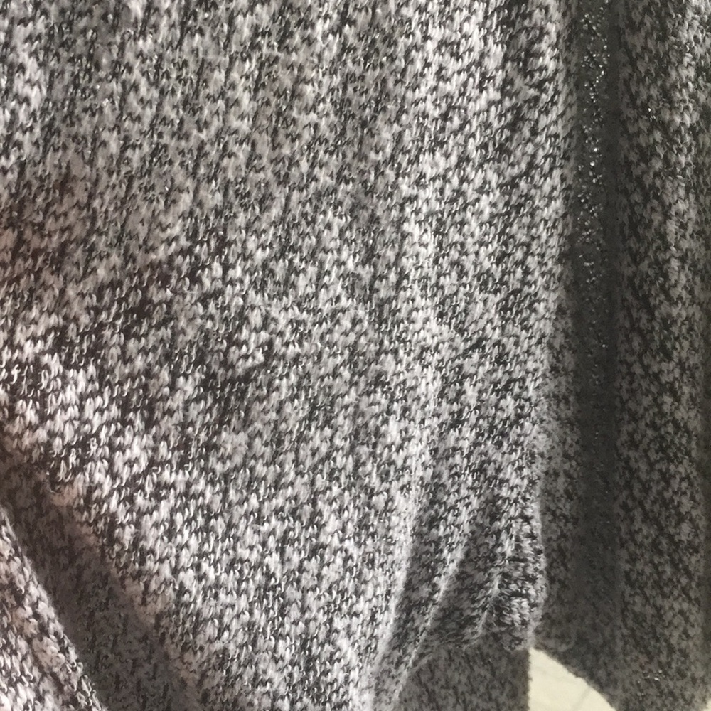 Black and White cardigan with wide 3/4 sleeves